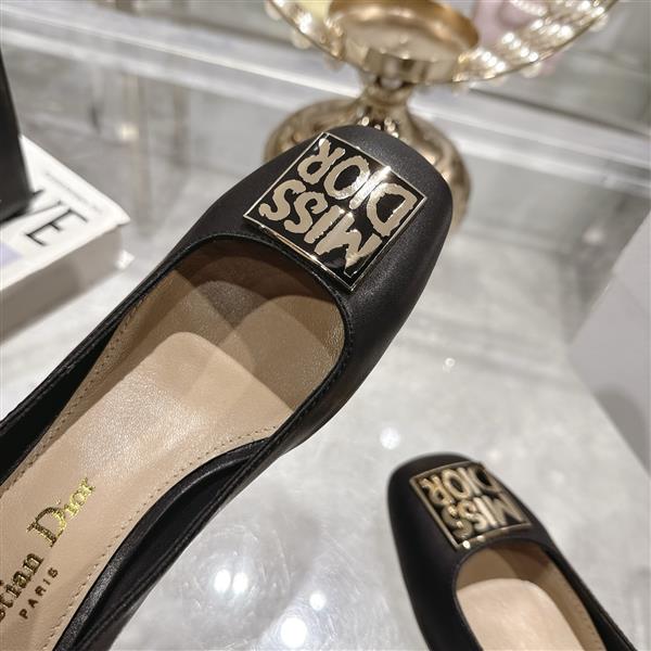 2025112717154128 270